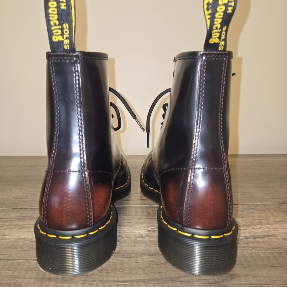 👢 Dr. Martens Vegan 1460 Cherry Red Boots Size 10👢 - Picture 4 of 9